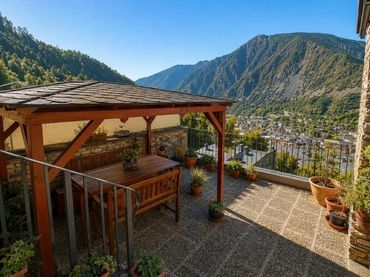 Casa a schiera con giardino in vendita a Les Escaldes