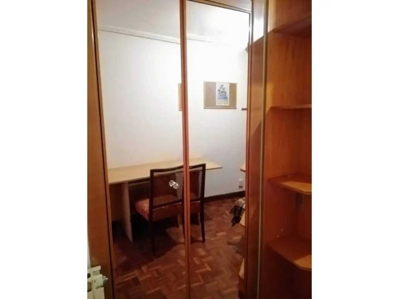 Bedroom of Flat for rent in Burgos  with Heating, Parquet flooring and Furnished