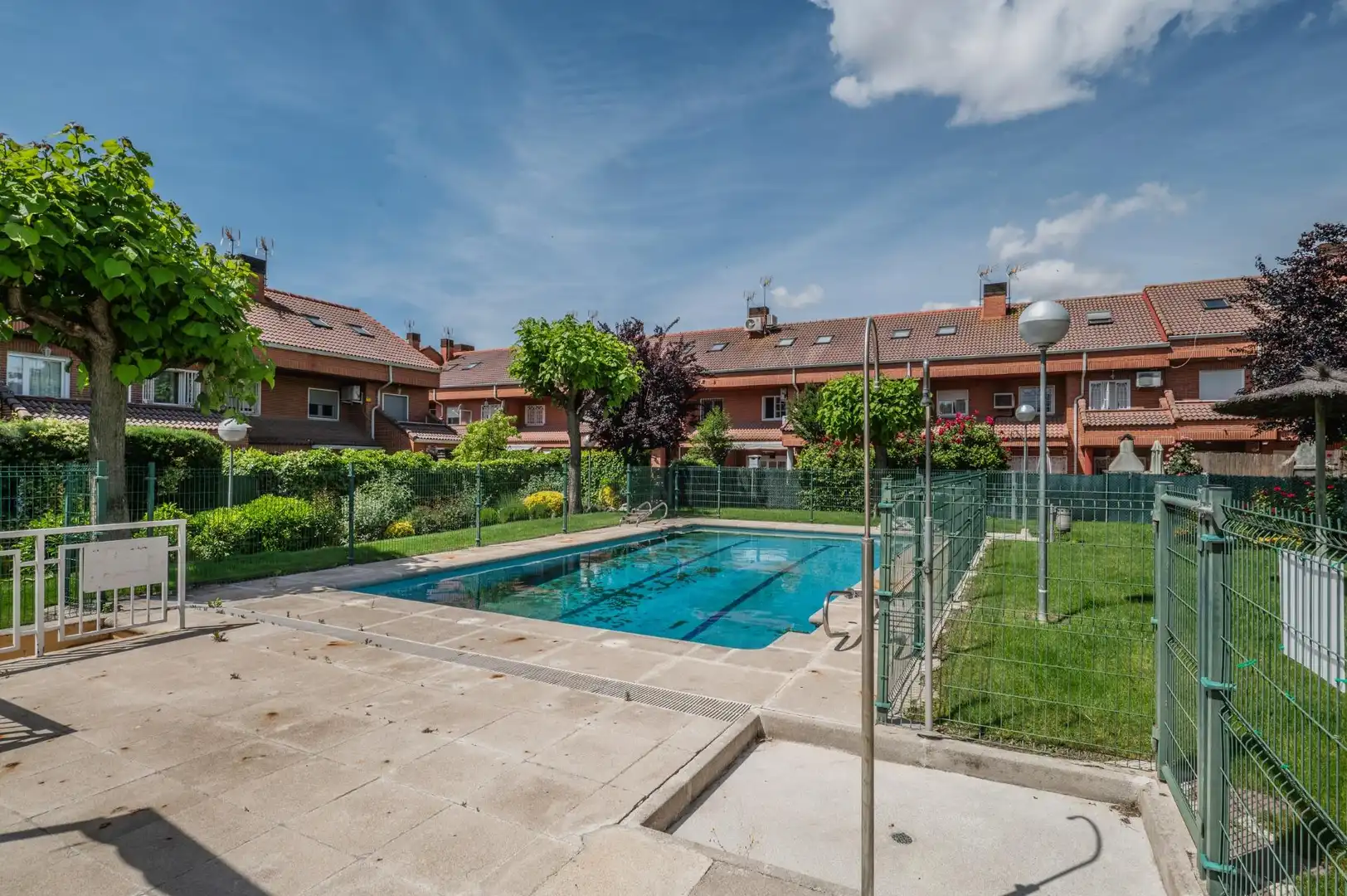 Adossat amb piscina en venda a Calle SAUCOS LOS, imagen 37