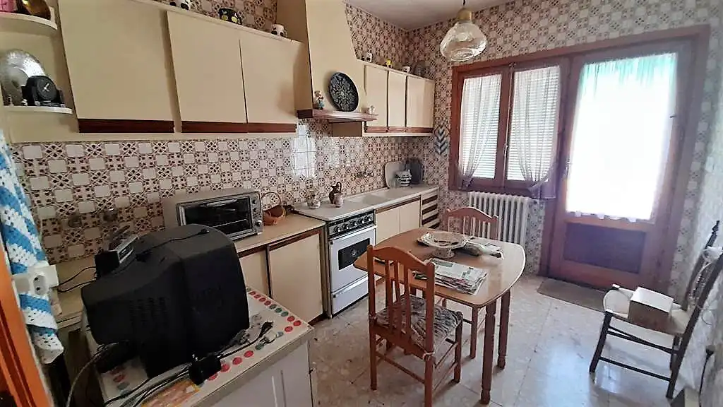 Cocina de Casa o chalet en venta en La Roda con Calefacción, Terraza y Trastero