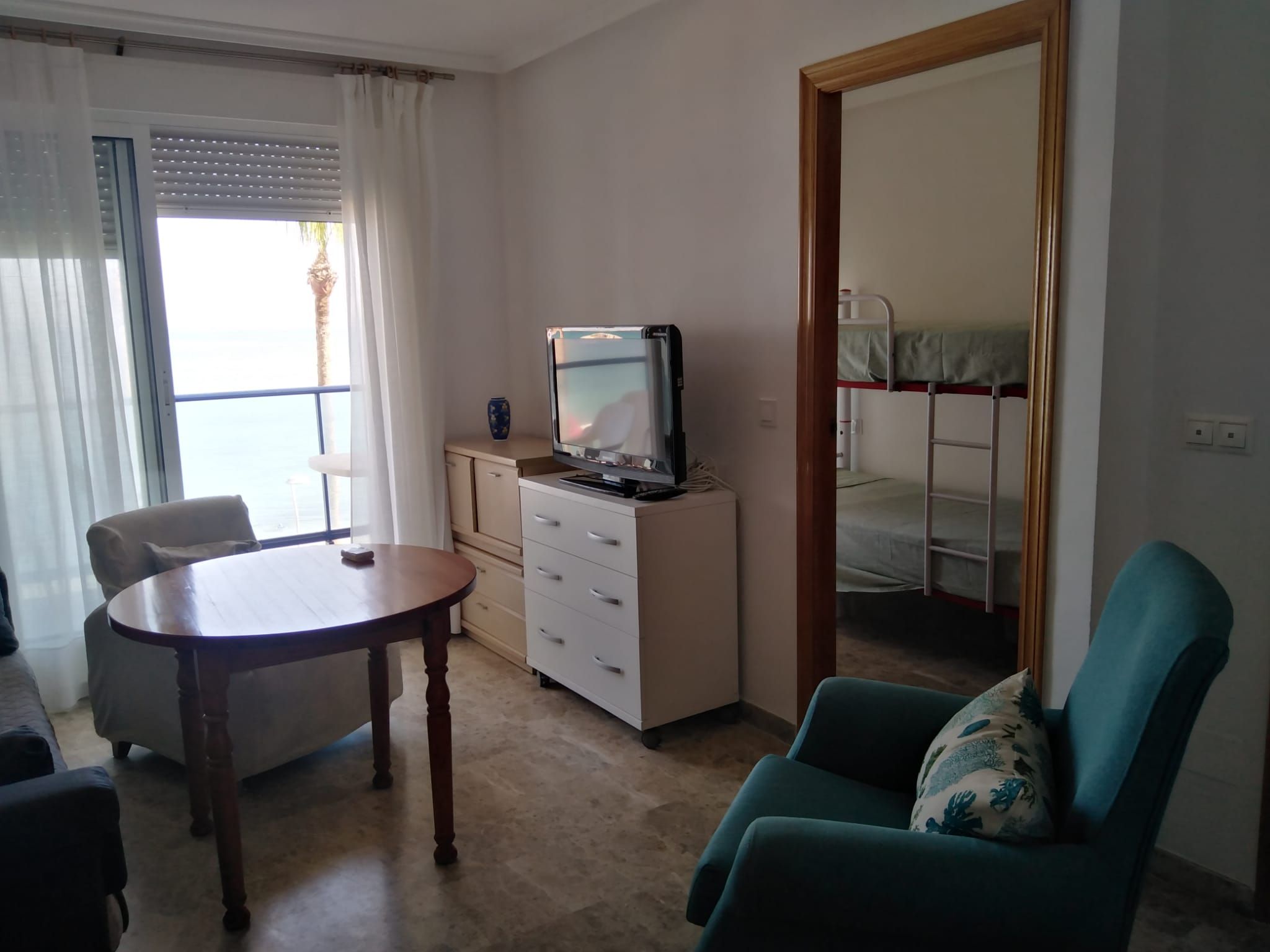 Dormitori de Apartament en venda en La Manga del Mar Menor amb Balcó i Piscina comunitària