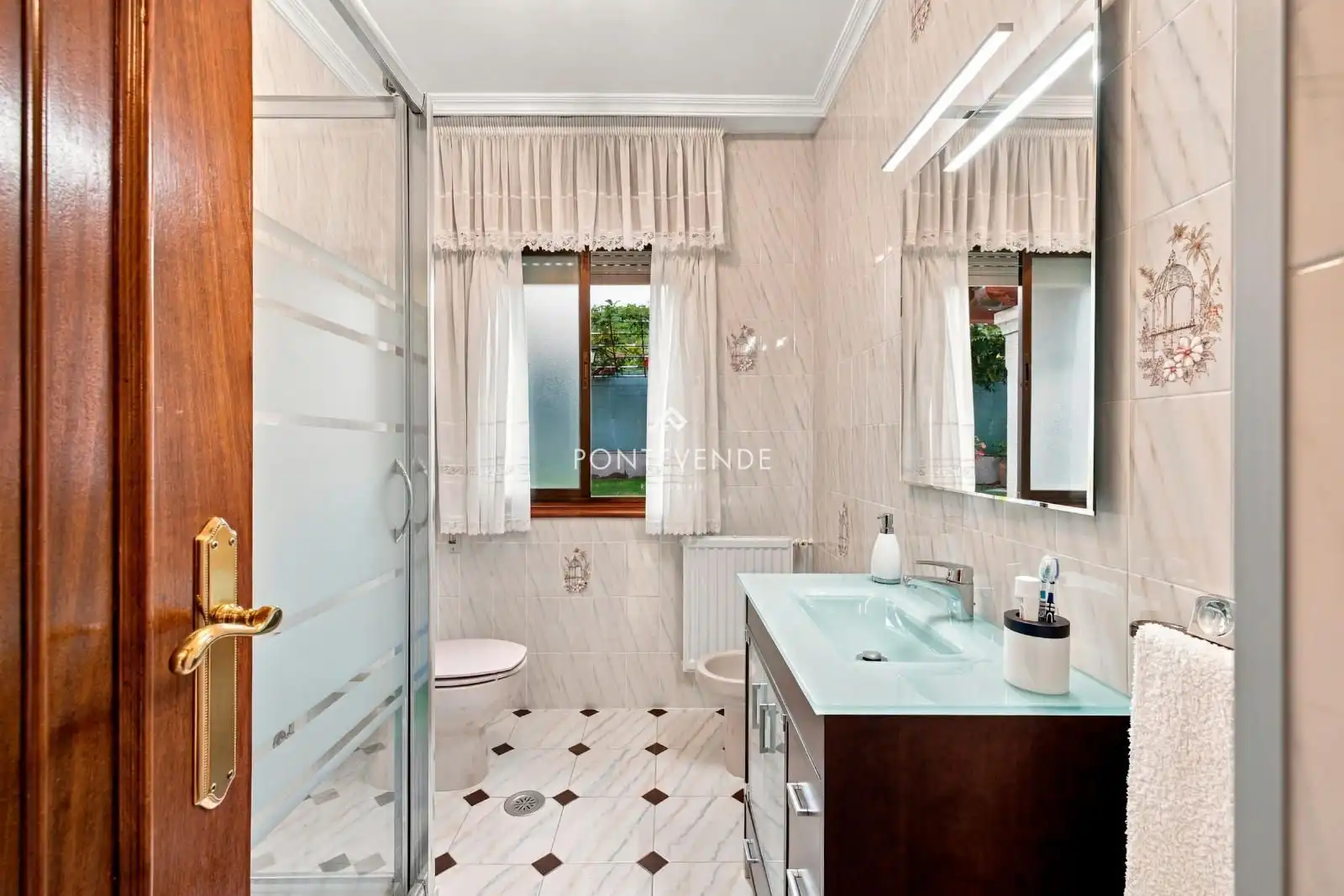 Baño de Casa o chalet en venta en Campo Lameiro, Pontevedra