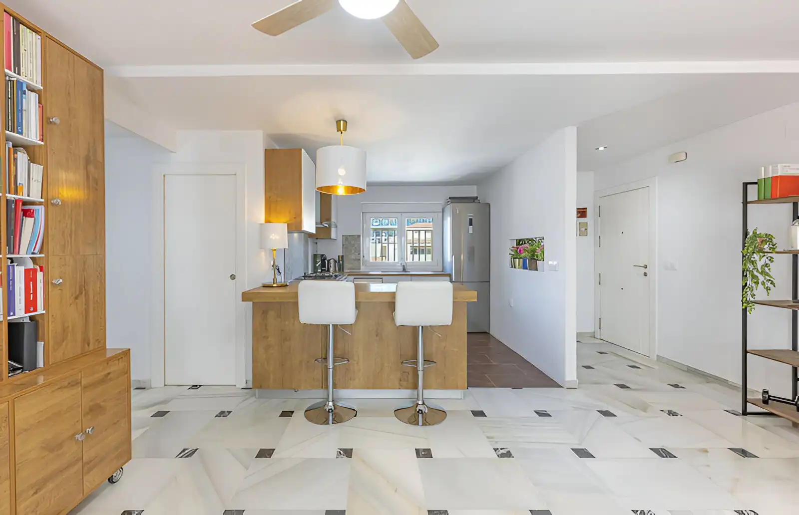 Ático con ascensor en venta en Puerto Deportivo, imagen 2