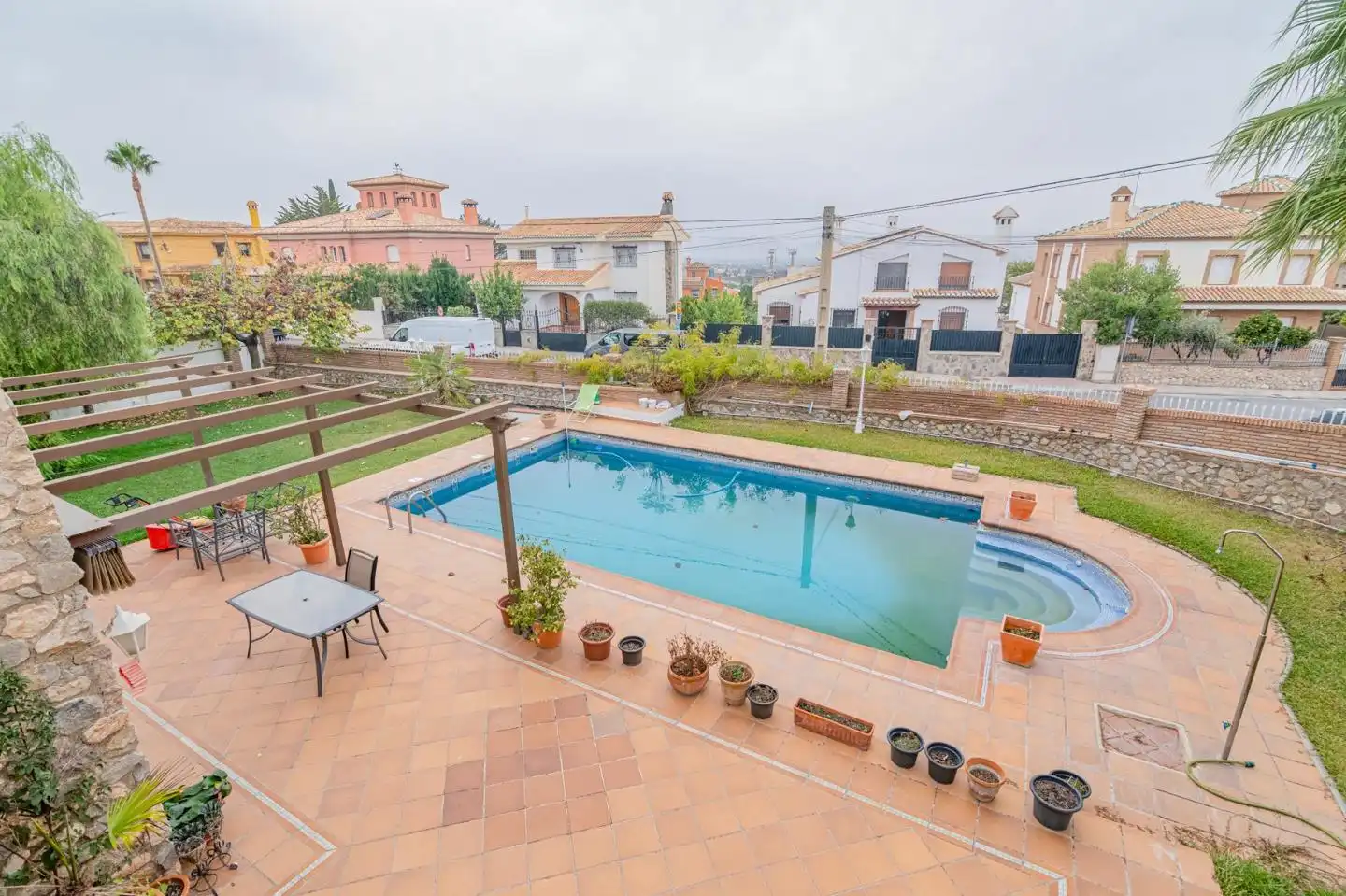 Piscina de Casa o xalet en venda en La Zubia amb Calefacció, Jardí privat i Terrassa