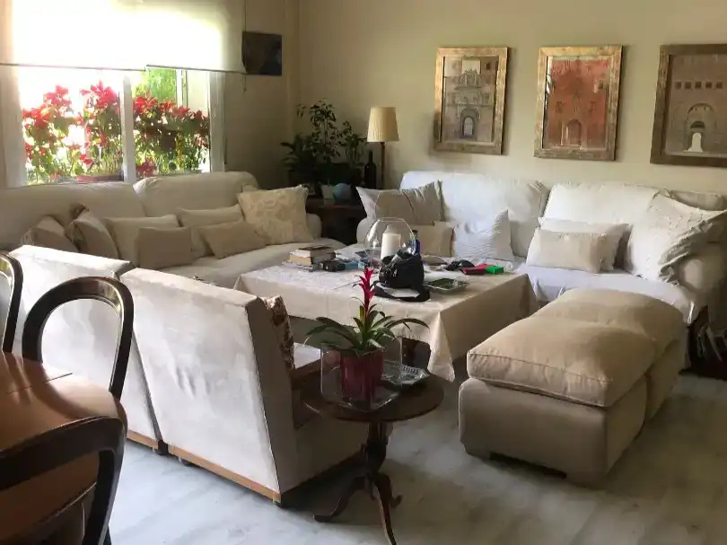 Sala d'estar de Pis en venda en  Madrid Capital amb Terrassa i Balcó