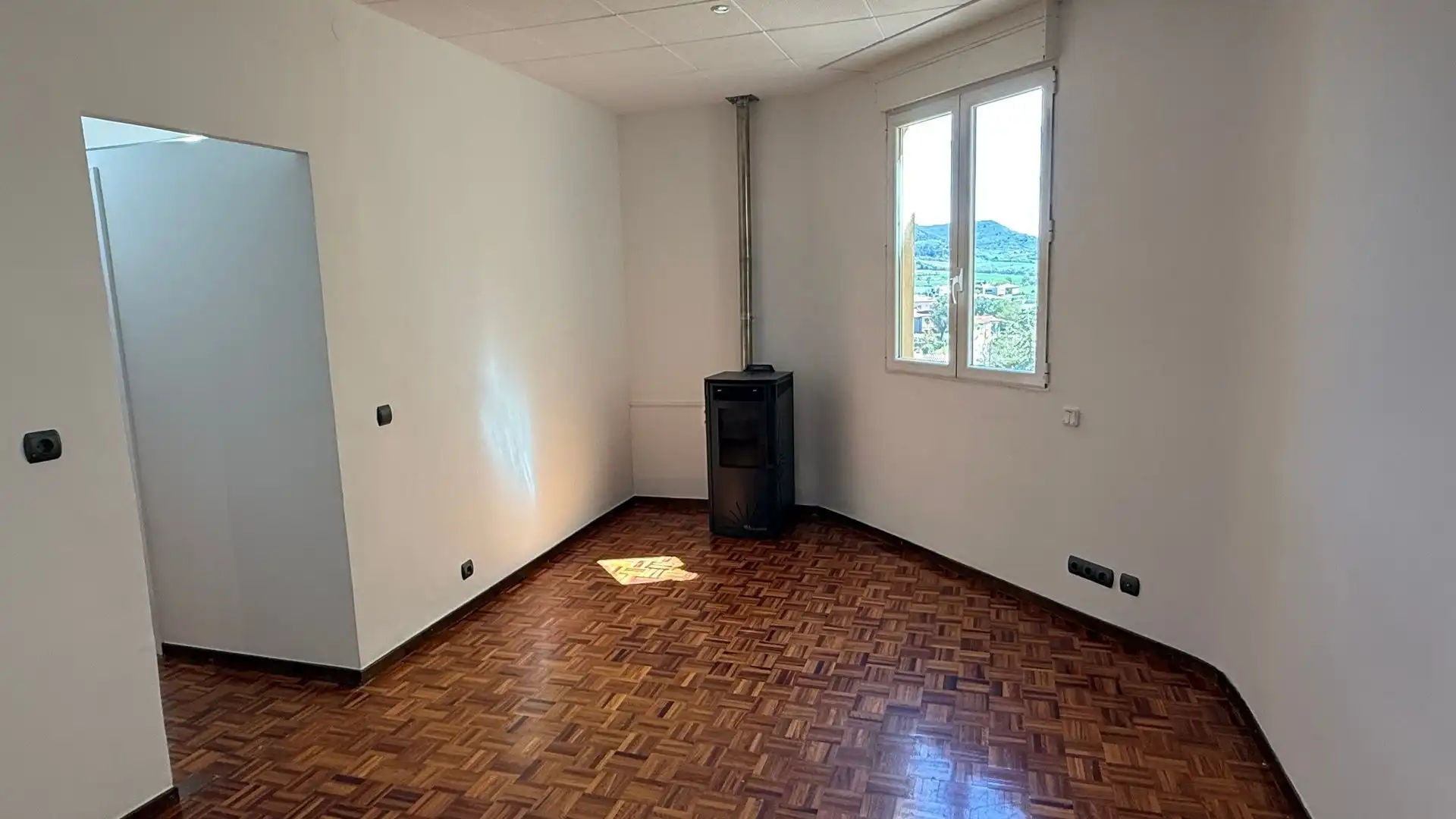 Sala d'estar de Pis en venda en Moià amb Calefacció i Piscina comunitària