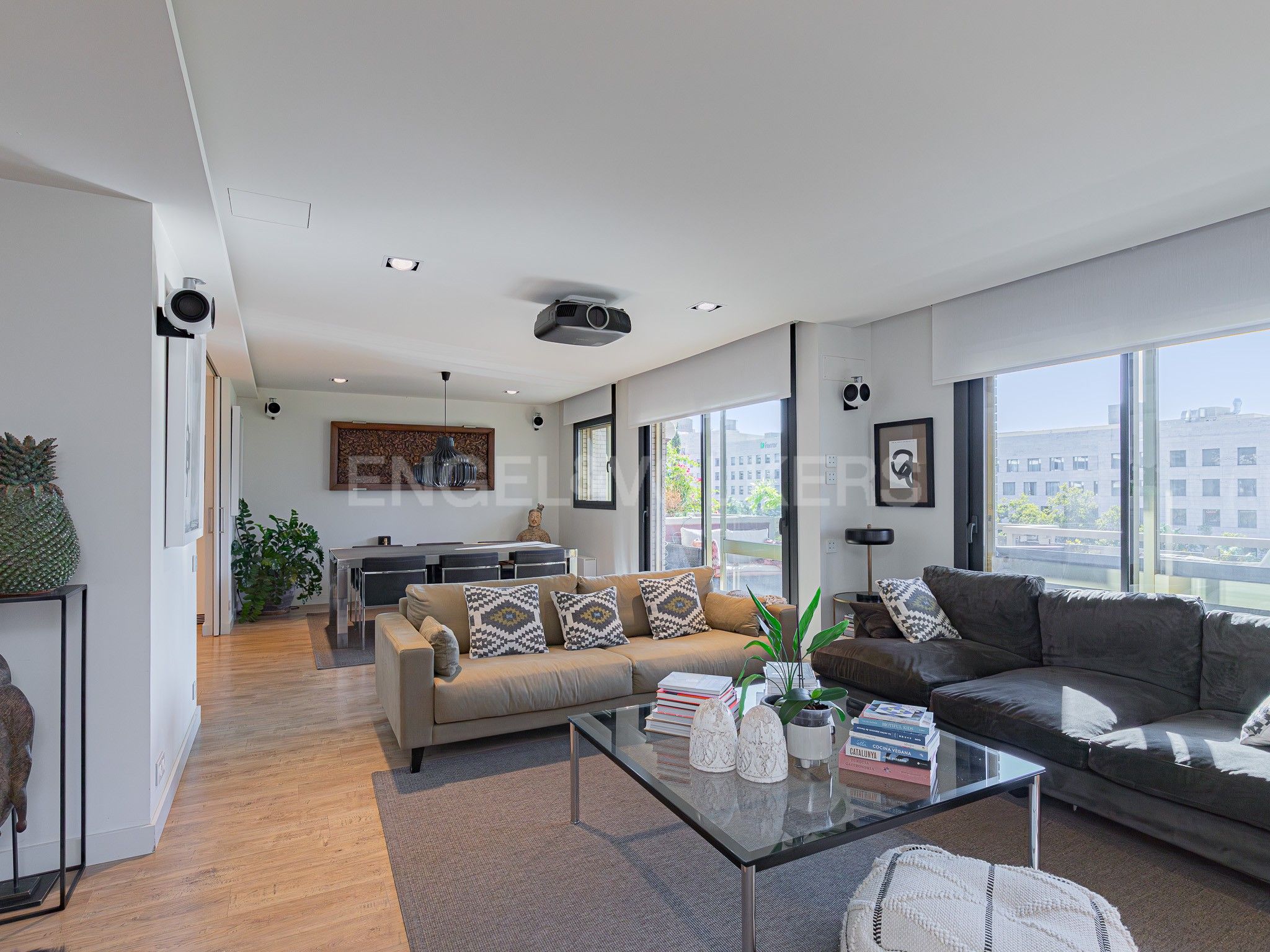 Living room of Apartment for sale in  Barcelona Capital  with Air Conditioner, Heating and Parquet flooring
