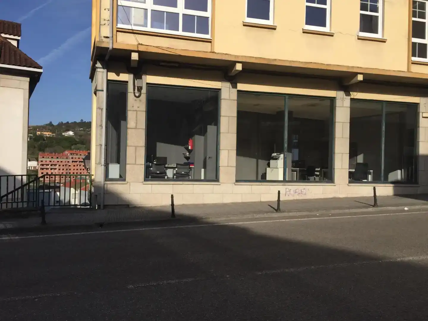 Local de lloguer en Betanzos amb Aire condicionat