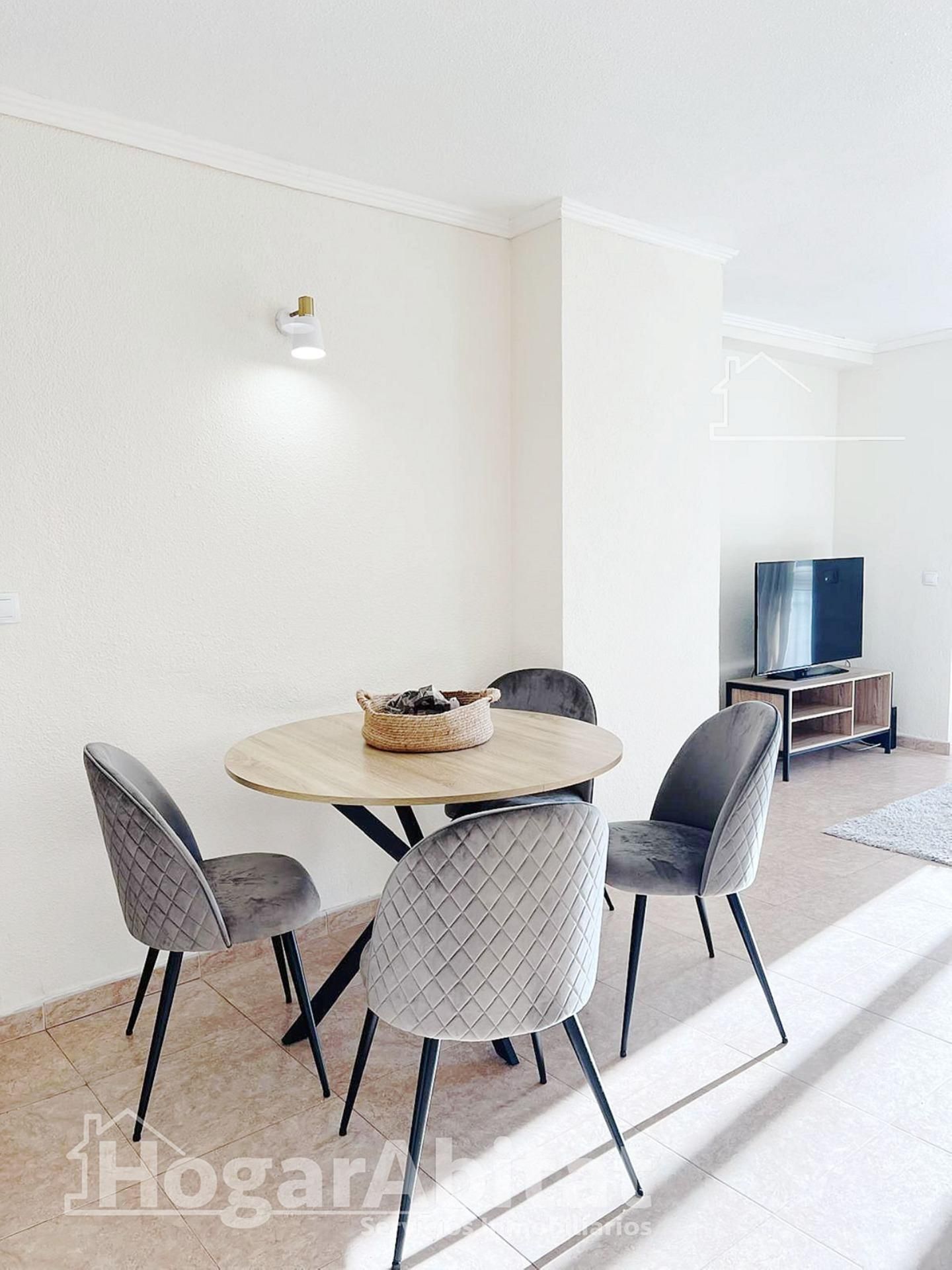 Menjador de Pis en venda en Alicante / Alacant amb Aire condicionat