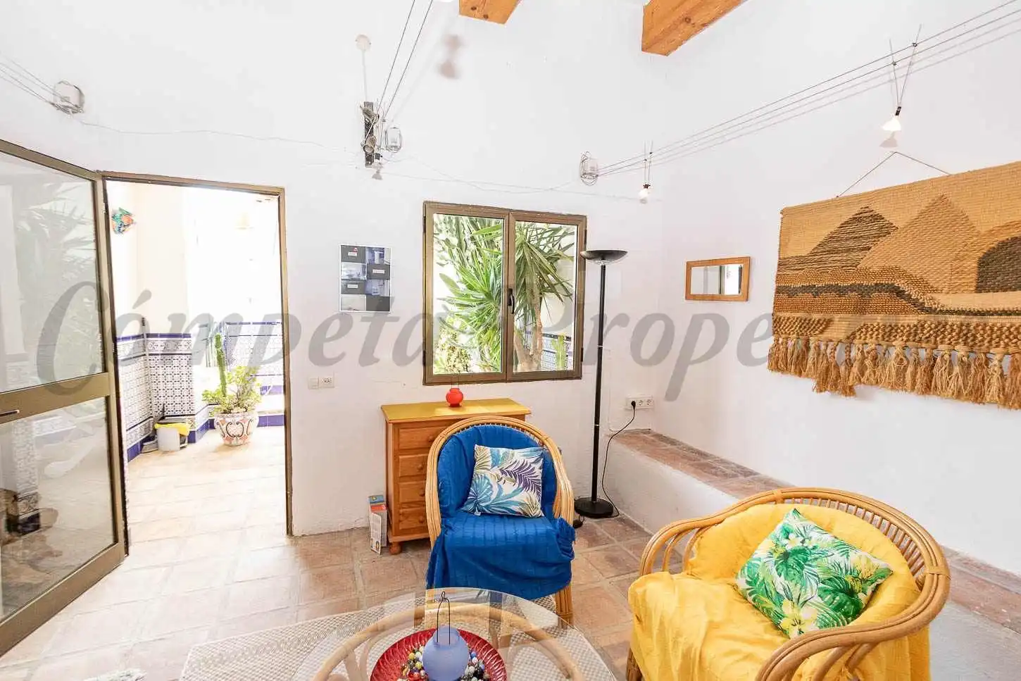 Sala d'estar de Casa o xalet en venda en Torrox amb Terrassa i Balcó