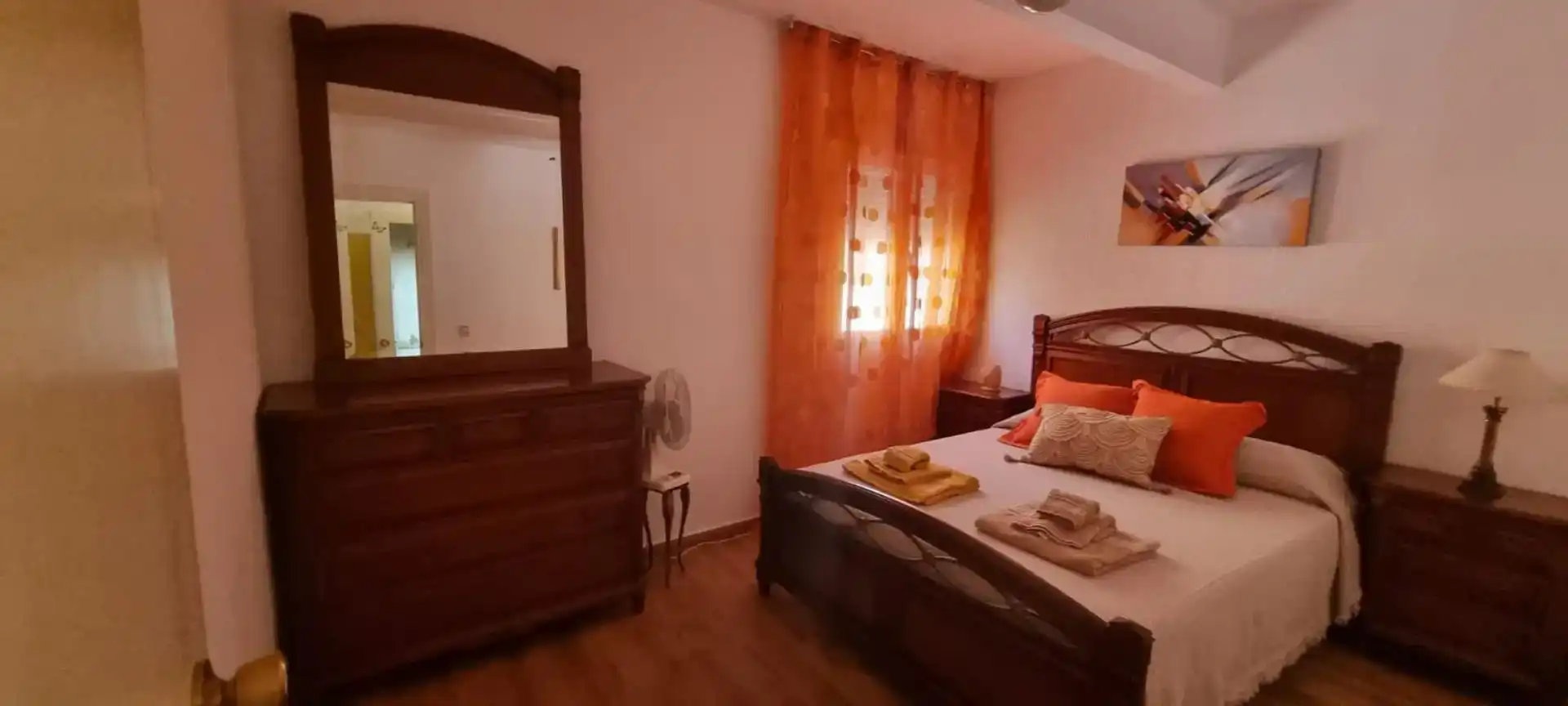 Bedroom of Flat for rent in Madrigal de la Vera  with Air Conditioner, Private garden and Parquet flooring