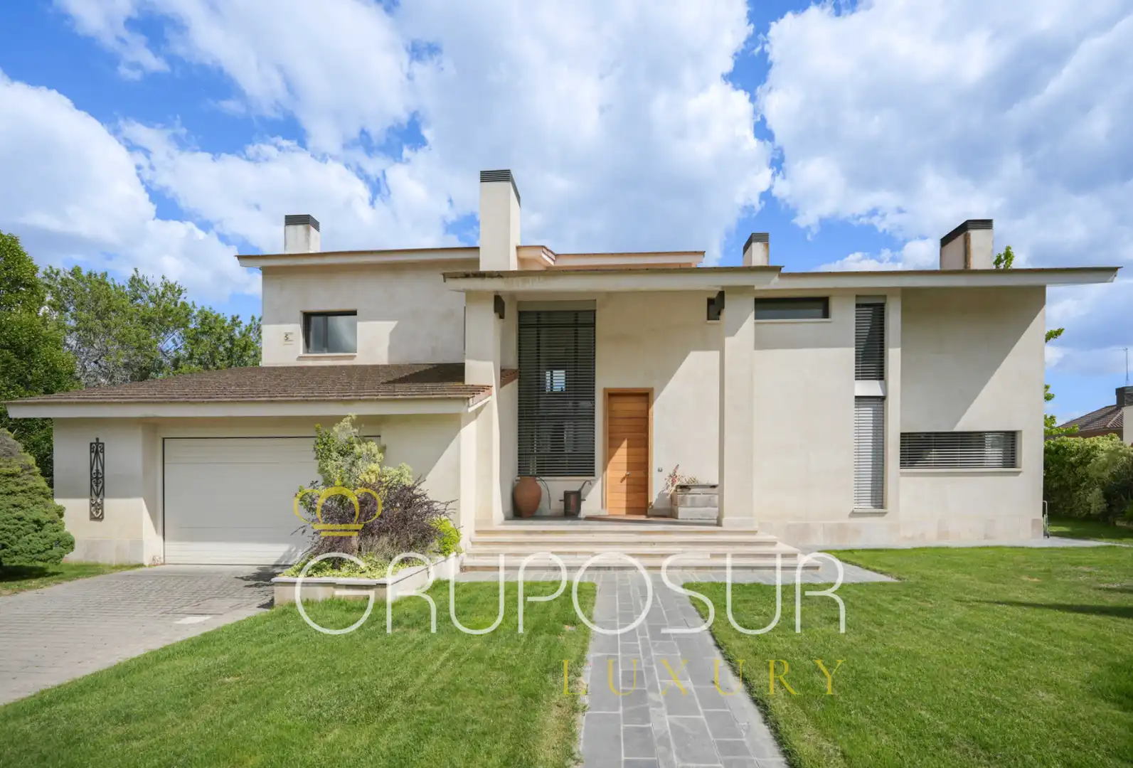 Exterior view of Houses for sale in Simancas  with Air Conditioner, Heating and Private garden