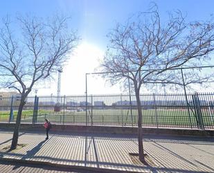 Vista exterior de Pis en venda en  Sevilla Capital amb Terrassa i Balcó