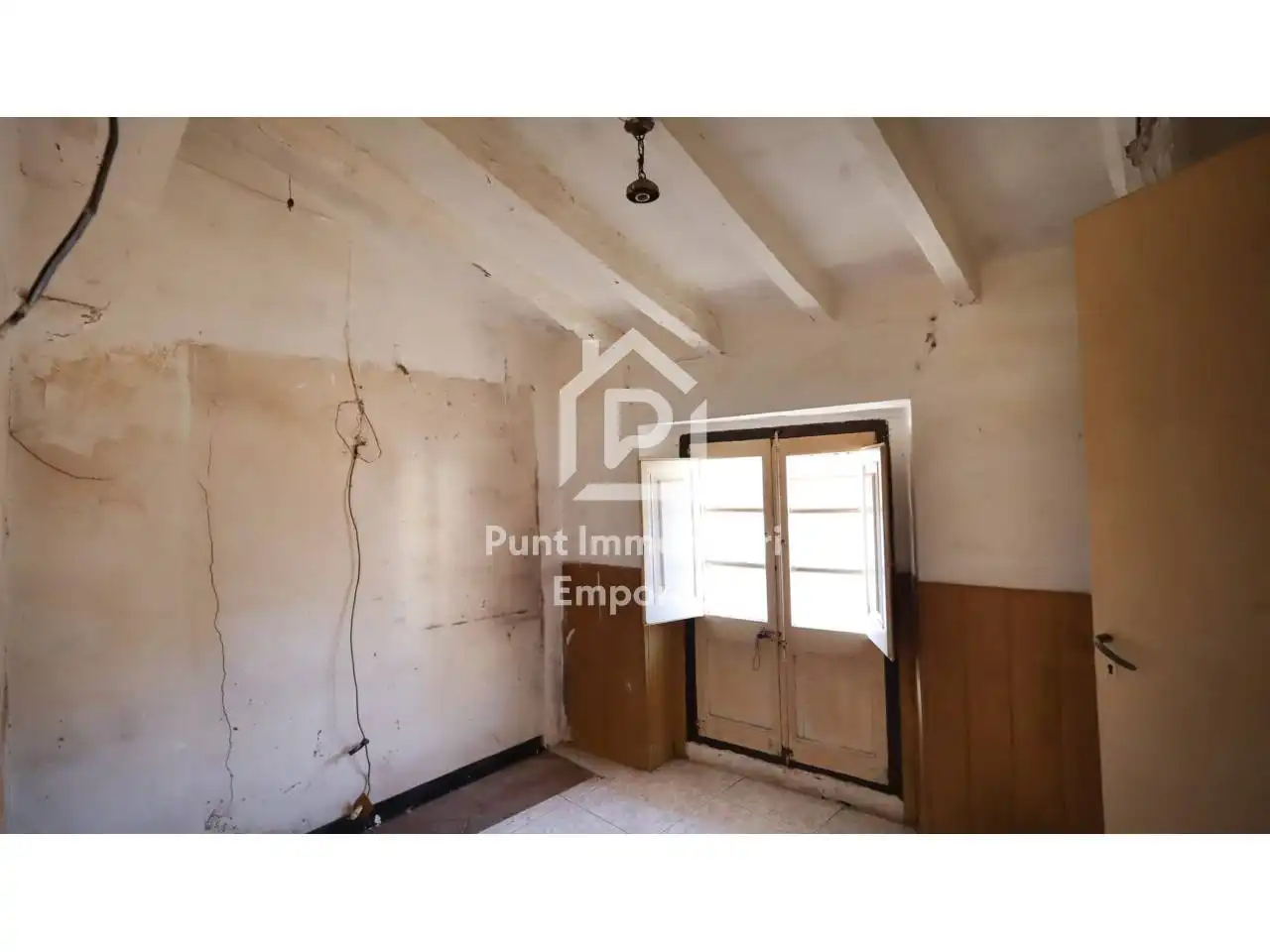 Edificio en venta en Llançà