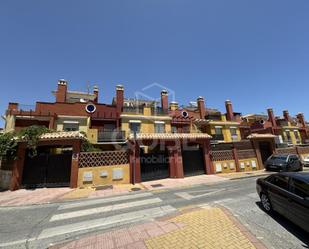 Vista exterior de Casa adosada en venda en Málaga Capital