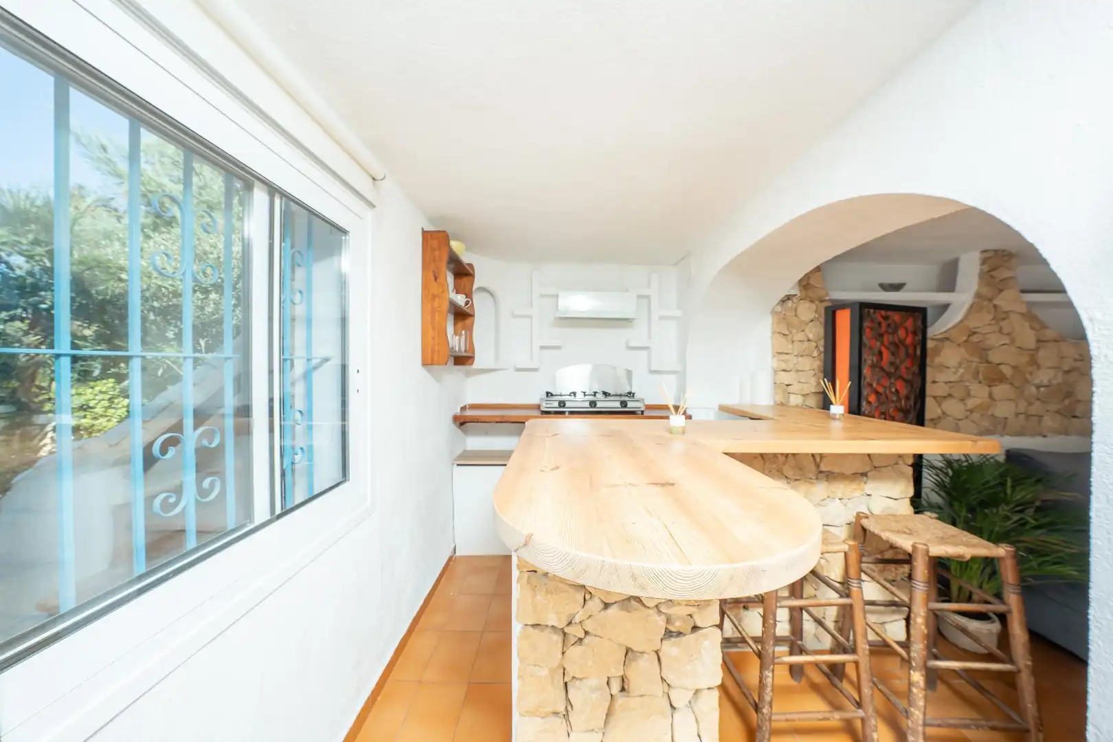 Cocina de Casa o chalet en venta en El Campello con Aire acondicionado, Calefacción y Jardín privado