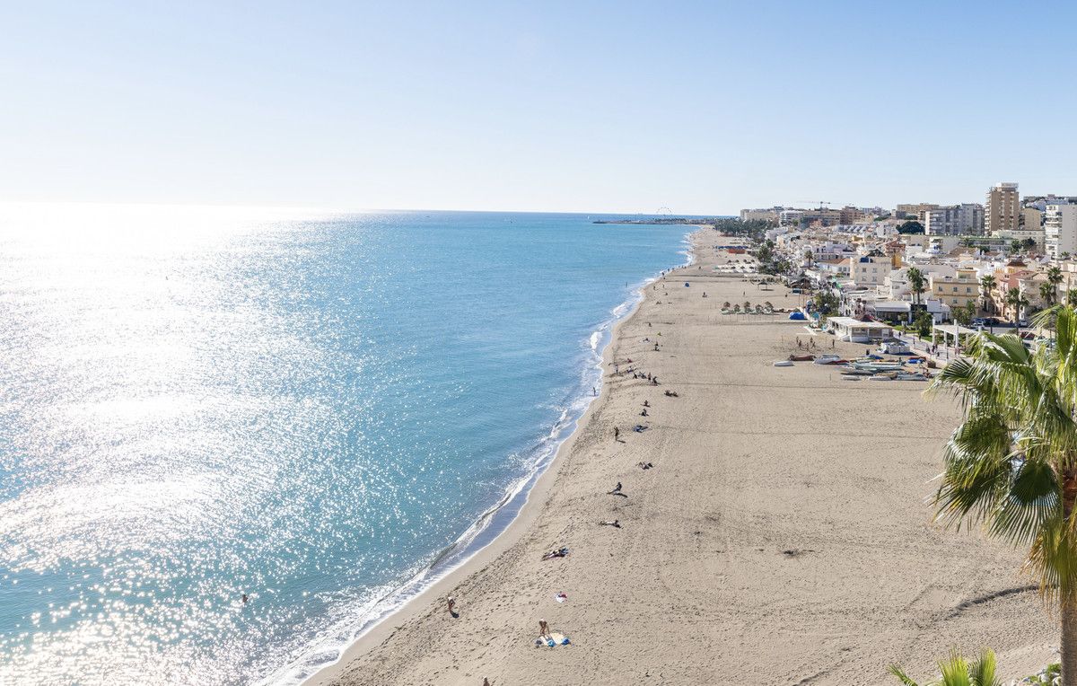Vista exterior de Apartament en venda en Torremolinos amb Aire condicionat, Calefacció i Terrassa