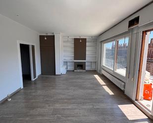 Sala d'estar de Dúplex de lloguer en  Barcelona Capital amb Aire condicionat, Calefacció i Parquet