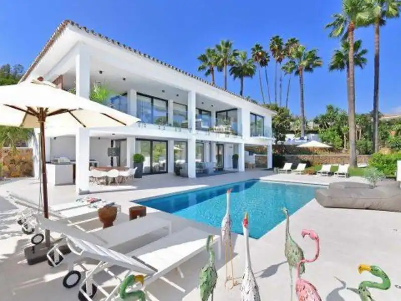 House with terrace to rent in Nueva Andalucía