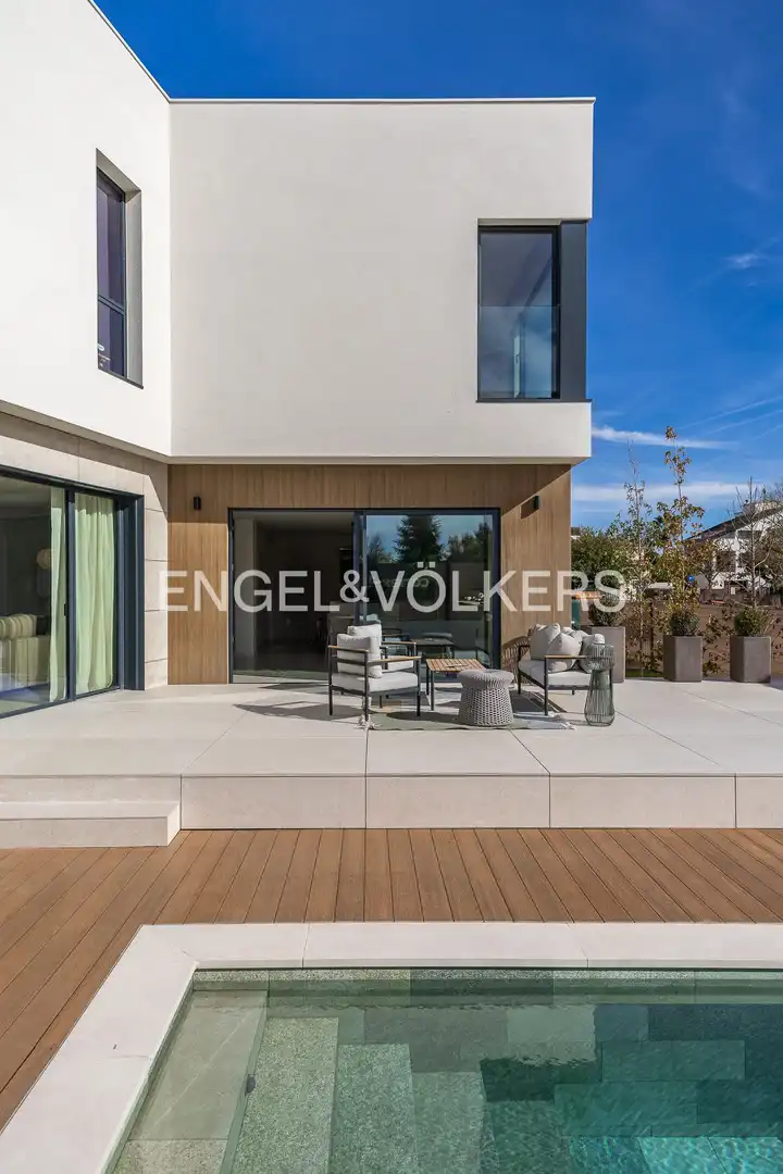 Terrace of Houses for sale in Sant Cugat del Vallès  with Air Conditioner, Heating and Private garden