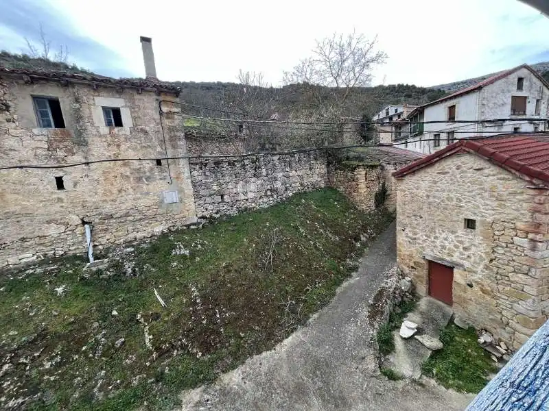 Casa o chalet en venta en Valle de Manzanedo con Jardín privado