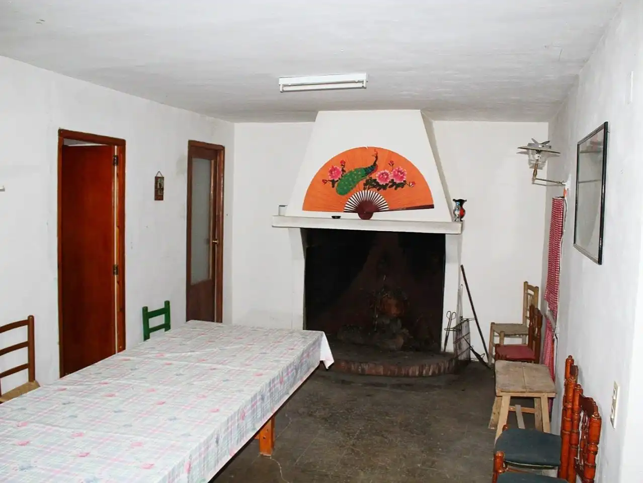 Country homes for sale in Enguera