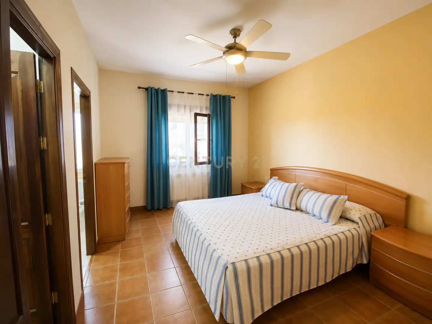 Bedroom of Houses for sale in Herrera de Alcántara  with Air Conditioner, Swimming Pool and Balcony