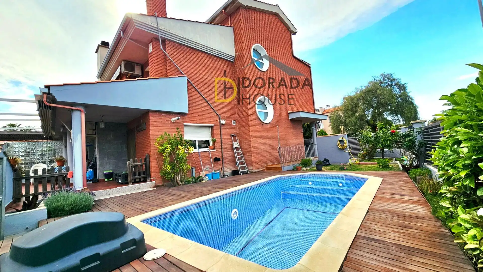 Swimming pool of Houses for sale in Cambrils  with Air Conditioner, Heating and Private garden