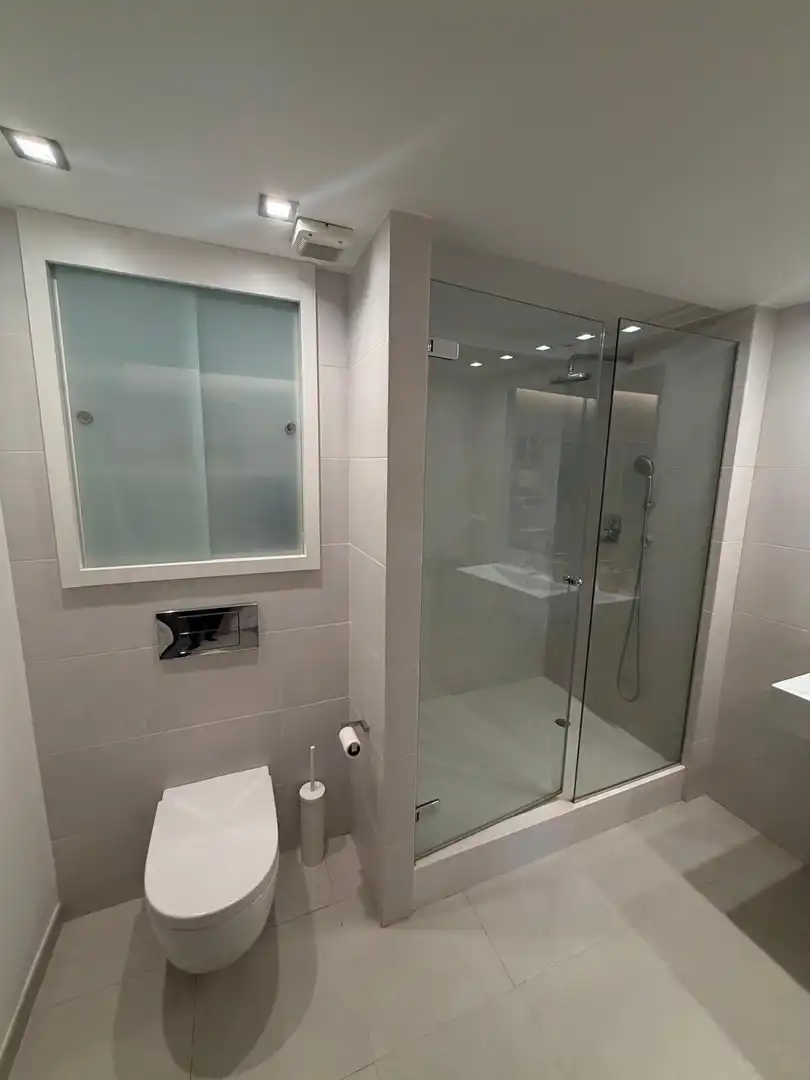 Baño de Piso en venta en Alfafar con Aire acondicionado, Terraza y Amueblado