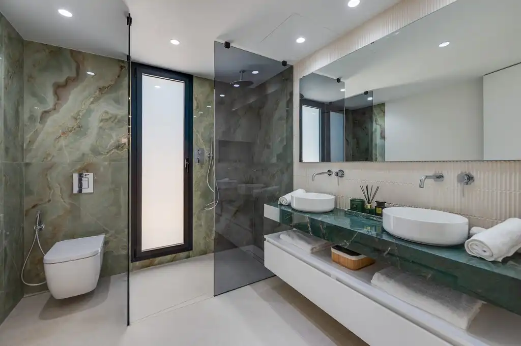 Baño de Casa o chalet en venta en Marbella con Aire acondicionado, Calefacción y Jardín privado