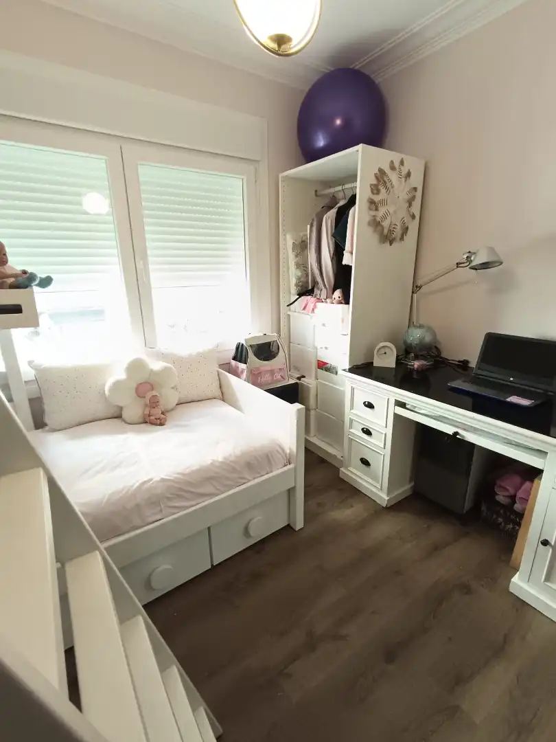 Habitación de Piso en venta en Vigo  con Horno y Lavadora