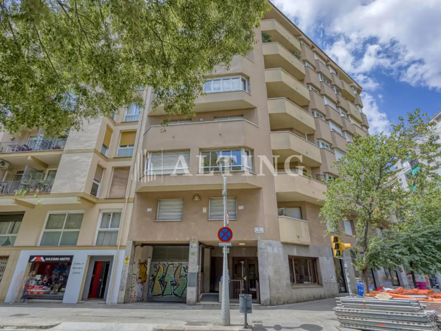 Außenansicht von Büro zum Verkauf in Barcelona
