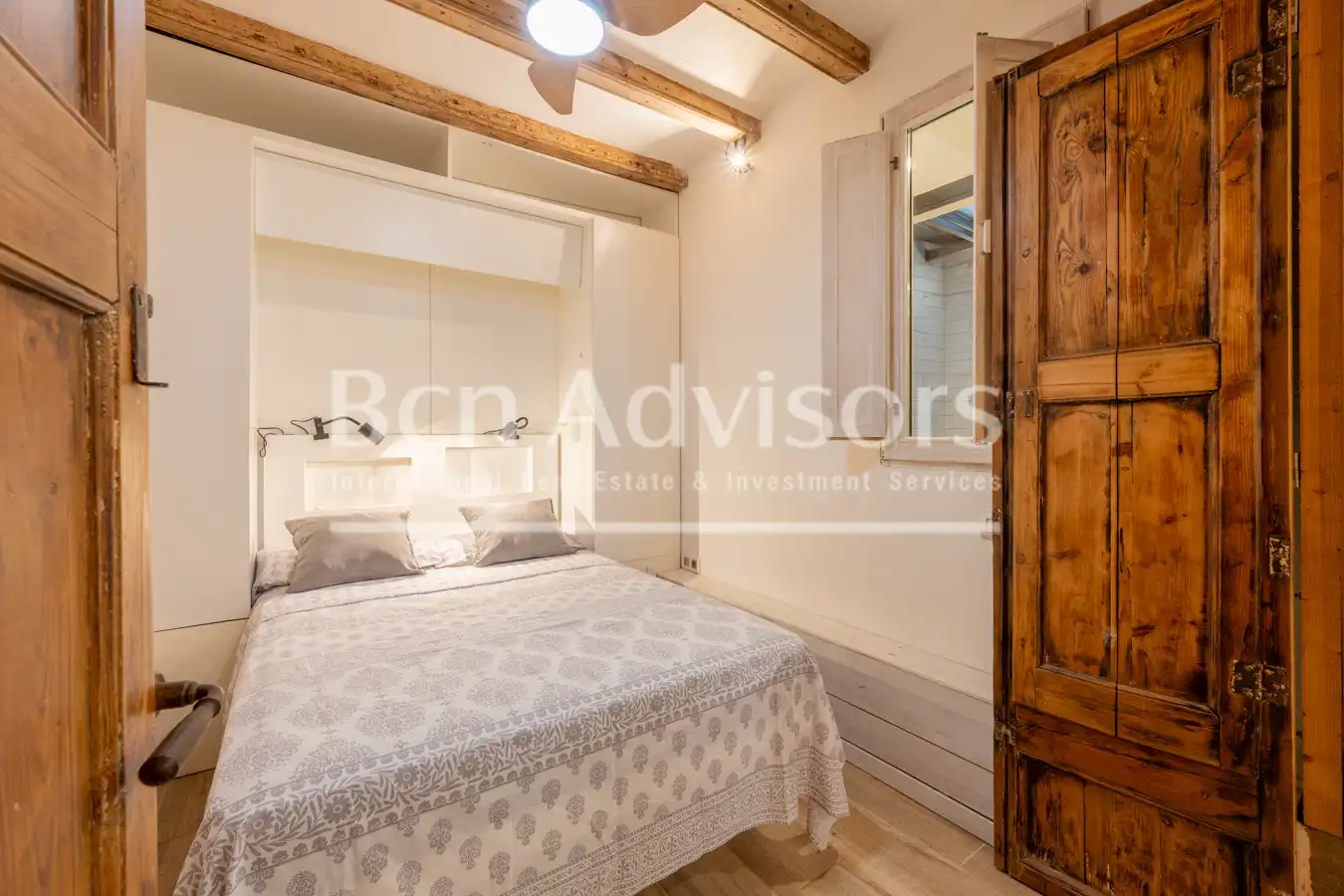 Bedroom of Duplexes for sale in Barcelona  with Air Conditioner, Heating and Parquet flooring