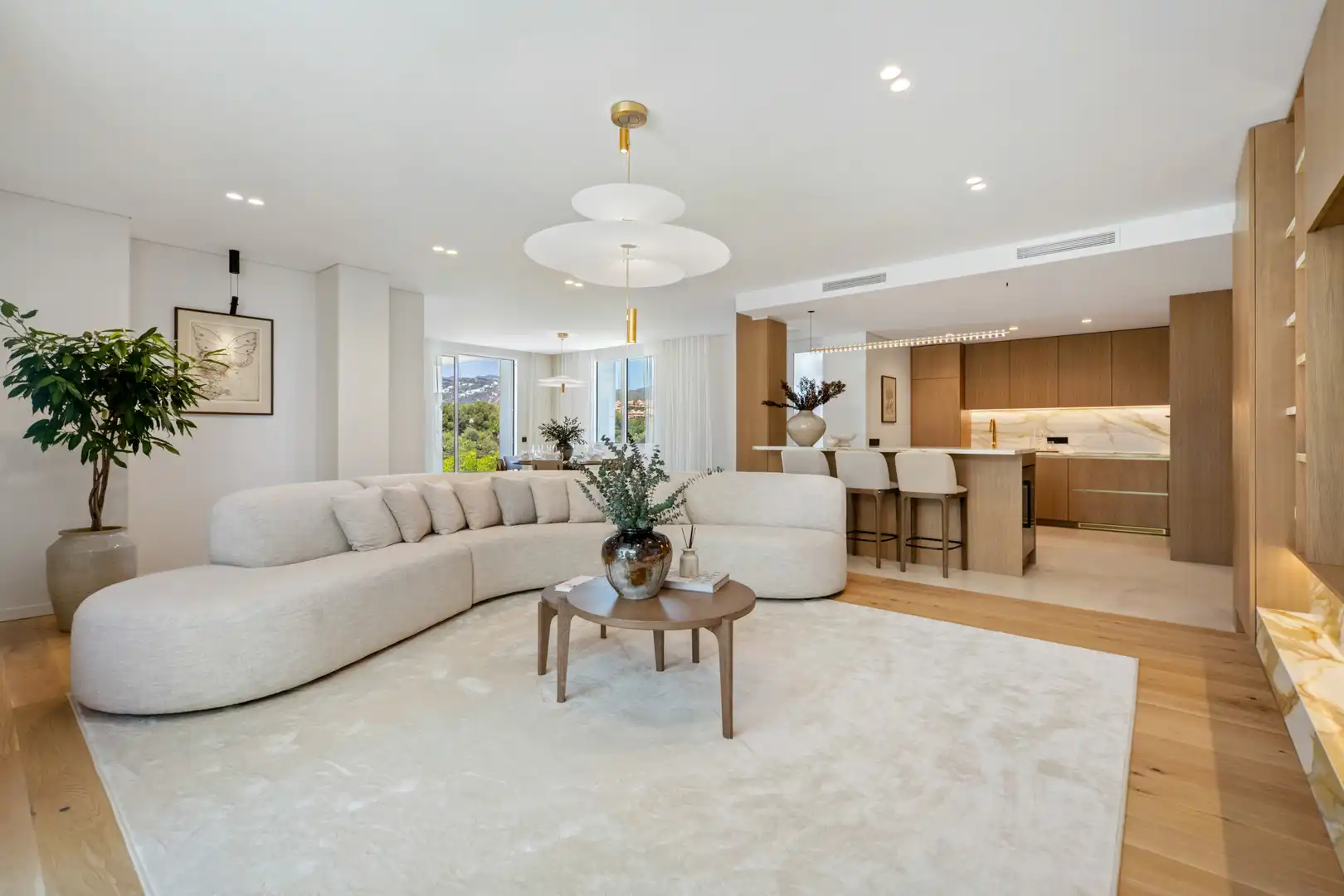 Wohnzimmer von Dachboden zum Verkauf in Marbella mit Klimaanlage, Terrasse und Schwimmbad