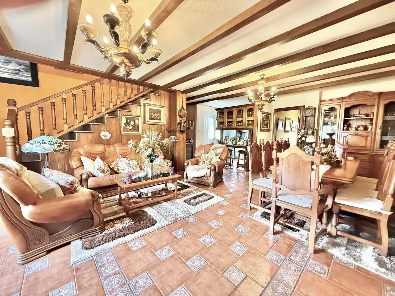 Sala de estar de Casa o chalet en venta en Castrillón con Calefacción, Jardín privado y Parquet