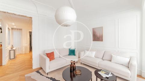 Photo 5 of Flat to rent in C. de Casado del Alisal, Jerónimos, Madrid