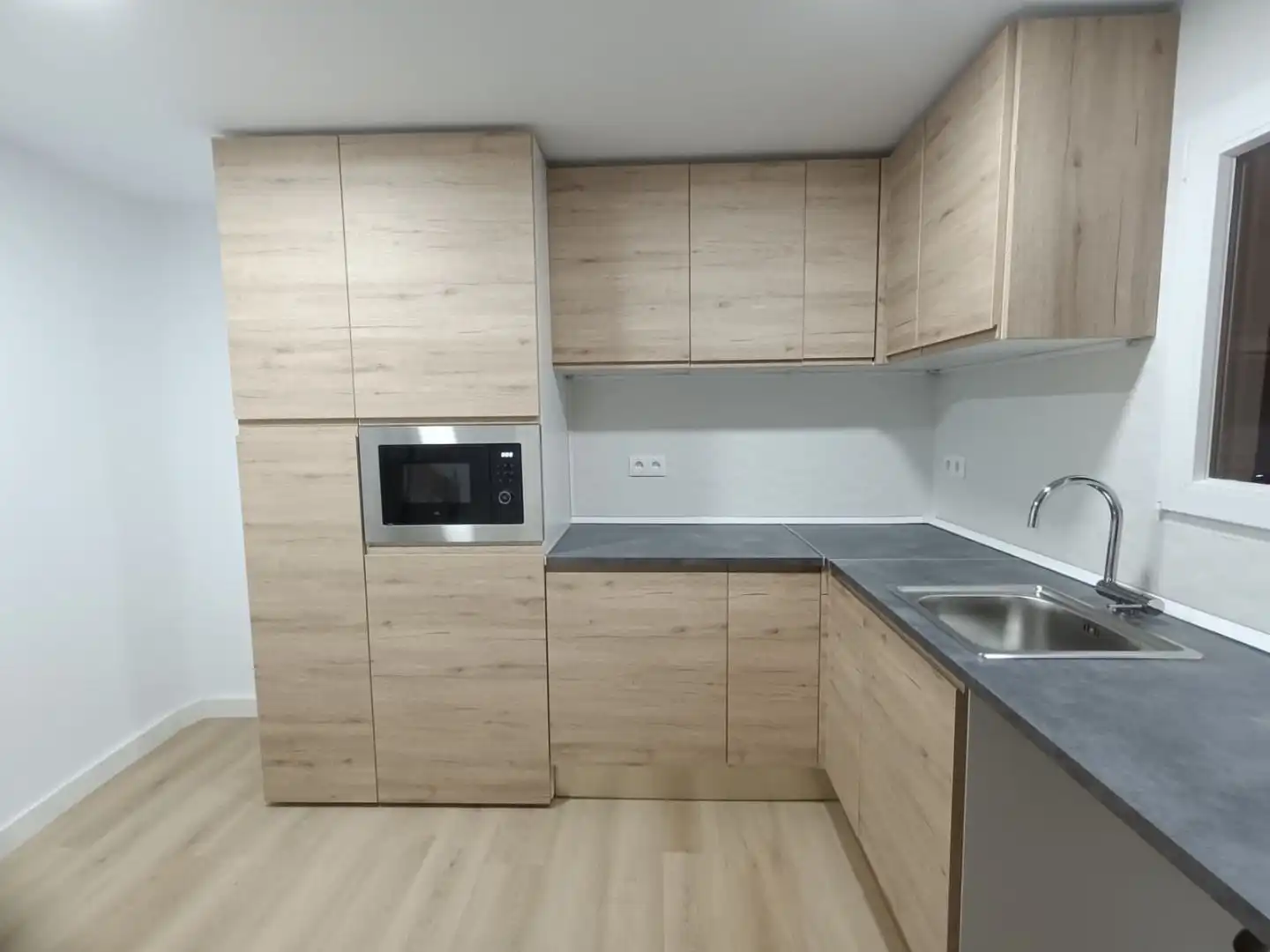 Cocina de Piso en venta en  Zaragoza Capital con Aire acondicionado