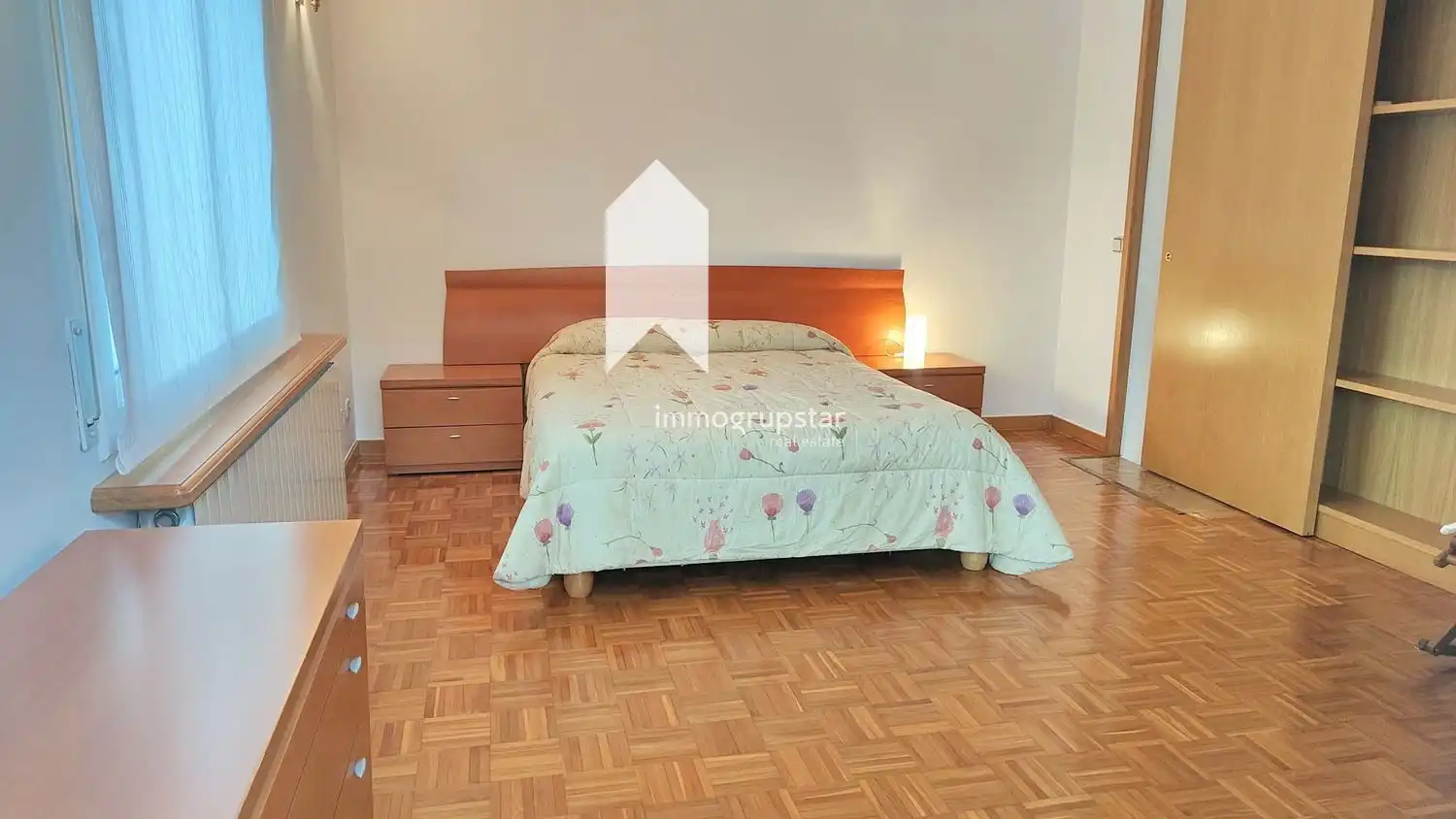 Schlafzimmer von Einfamilien-Reihenhaus zum Verkauf in Castell d'Aro, Platja d'Aro i s'Agaró mit Klimaanlage, Heizung und Terrasse