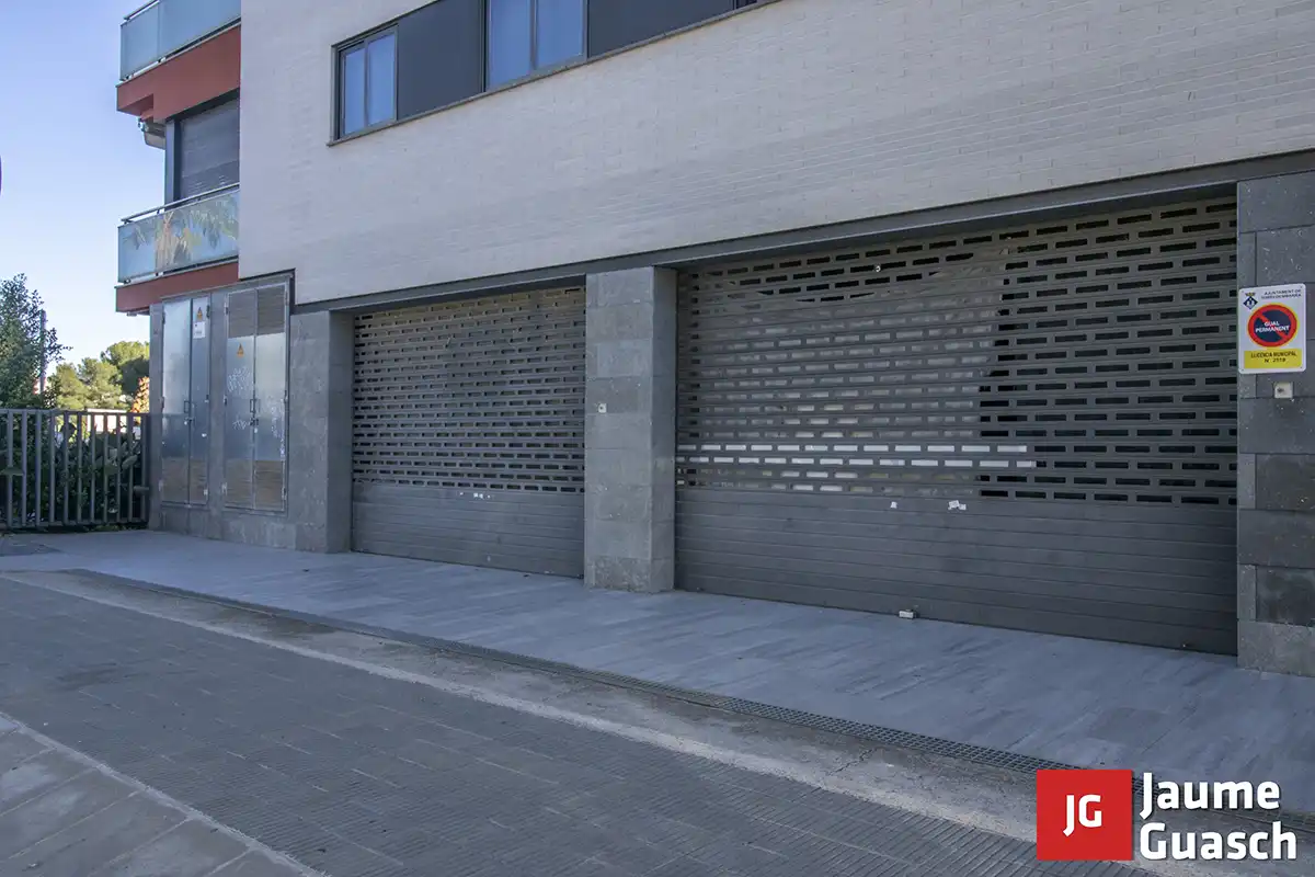 Vista exterior de Local en venta en Torredembarra con Terraza