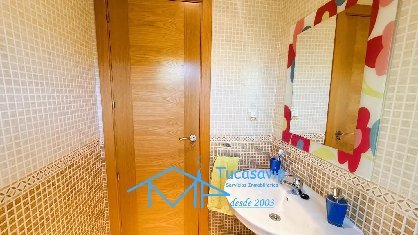 Bany de Casa o xalet en venda en Cebreros amb Calefacció, Jardí privat i Terrassa