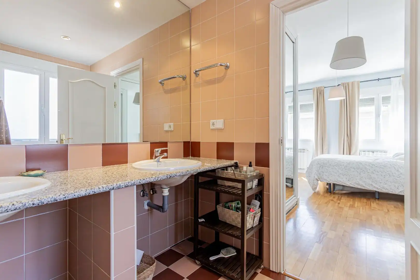 Bathroom of Houses for sale in Guadalix de la Sierra  with Heating, Terrace and Swimming Pool