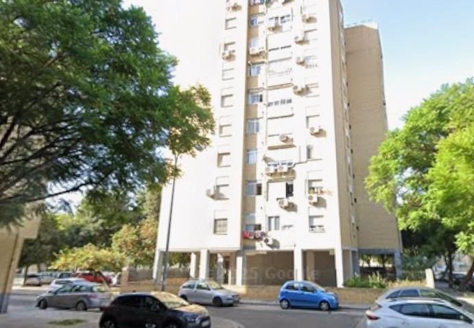 Exterior view of Flat for sale in  Sevilla Capital