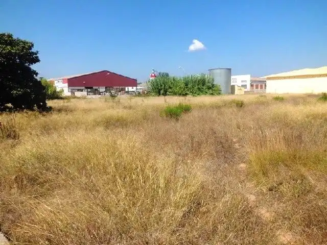 Rustikales Grundstück zum Verkauf in Xàtiva