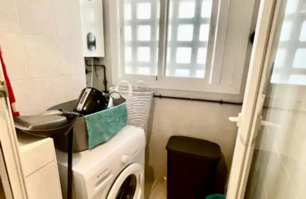 Bathroom of Apartments for rent in Marbella  with Air Conditioner, Terrace and Swimming Pool