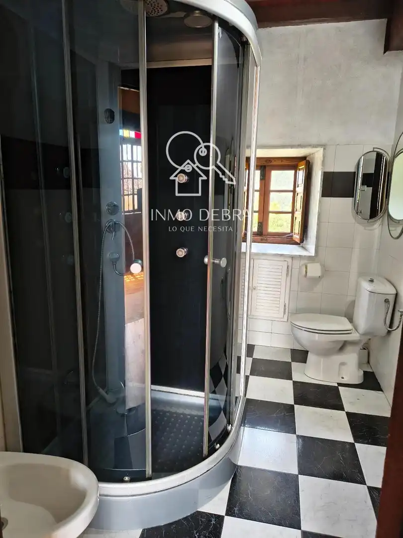 Baño de Casa o chalet en venta en Salas con Calefacción y Terraza