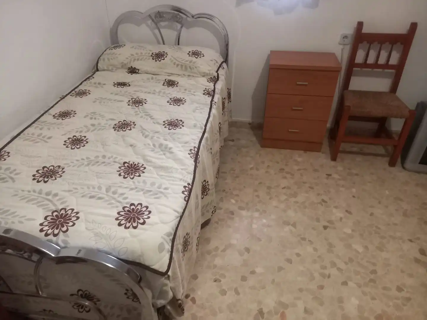 Dormitori de Casa o xalet de lloguer en El Burgo