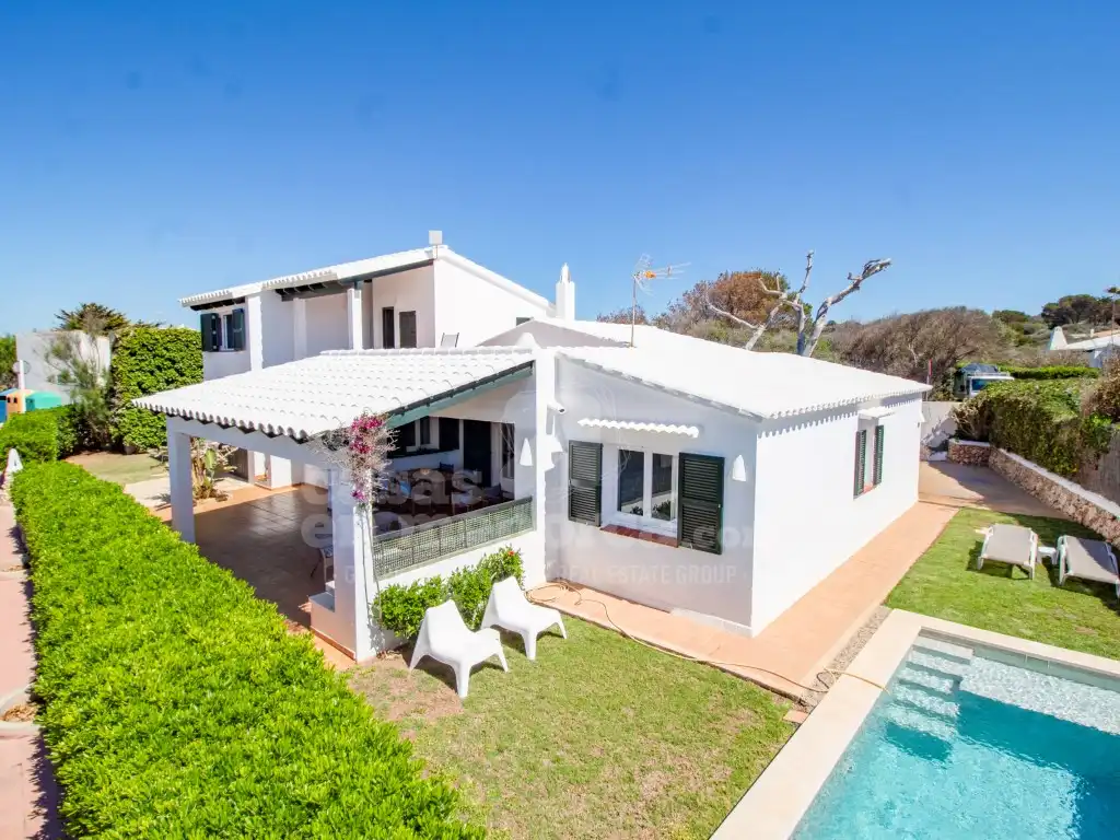 Casa amb piscina en venda a Cap d'en Font - Binissafúller