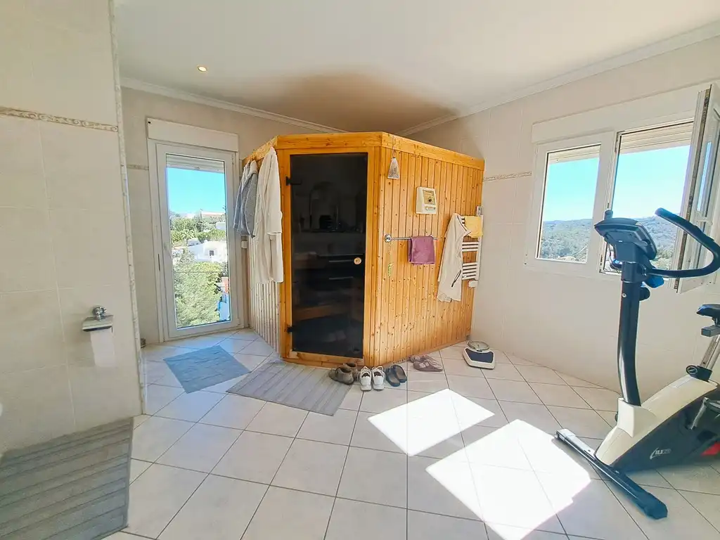 Bathroom of Houses for sale in Dénia  with Air Conditioner, Heating and Private garden