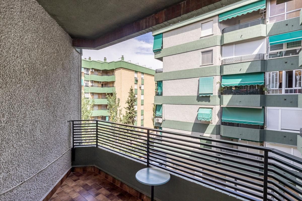 Terrassa de Pis en venda en  Granada Capital amb Calefacció, Terrassa i Balcó