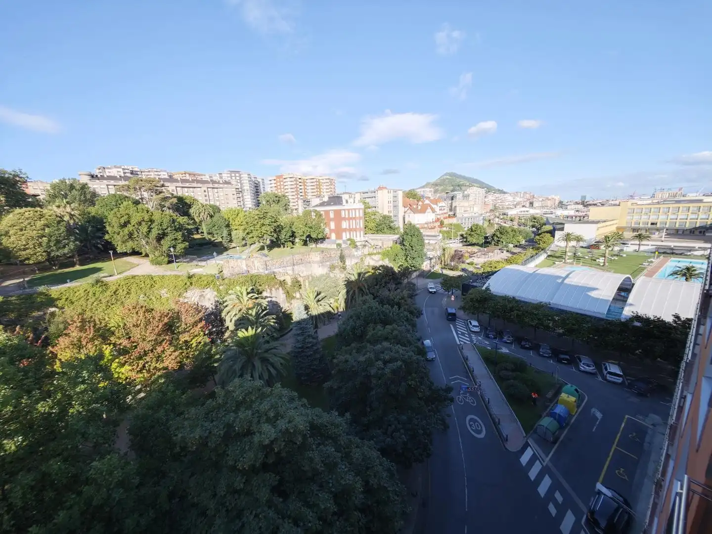 Vista exterior de Àtic en venda en Portugalete amb Aire condicionat, Calefacció i Jardí privat